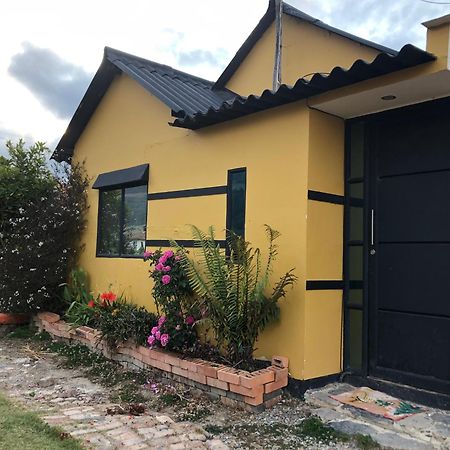 Hospedaje Maria Valentina Tota Exteriér fotografie